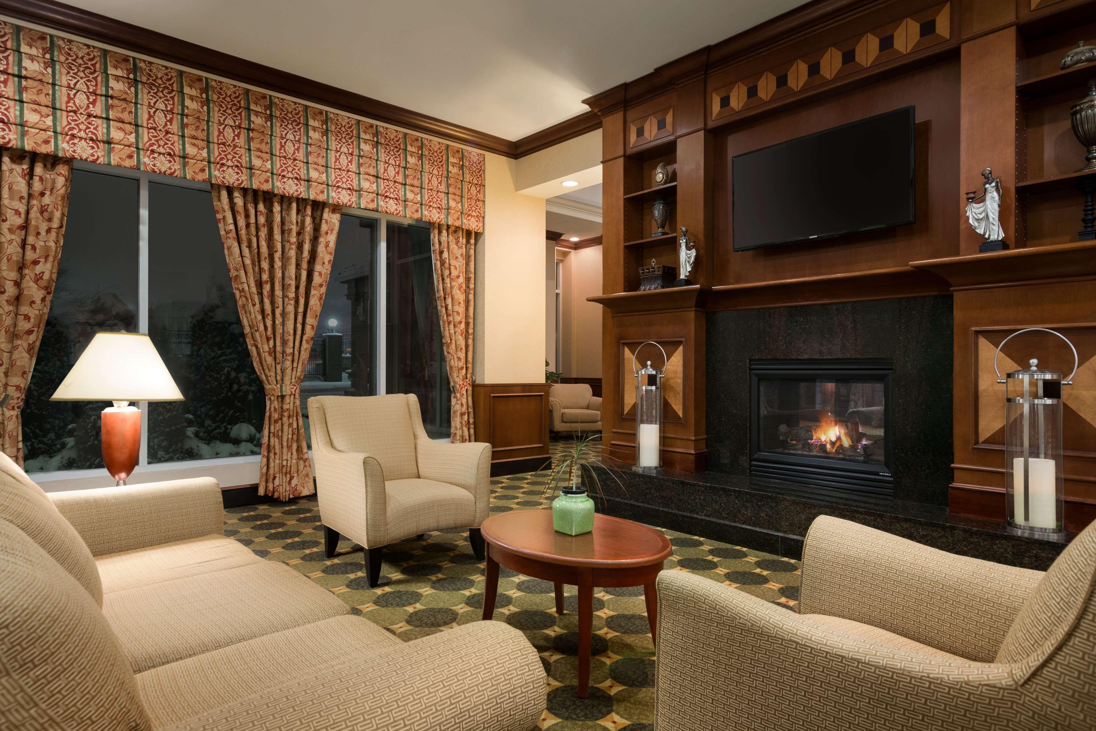 Hilton Garden Inn Toronto/Vaughan Extérieur photo