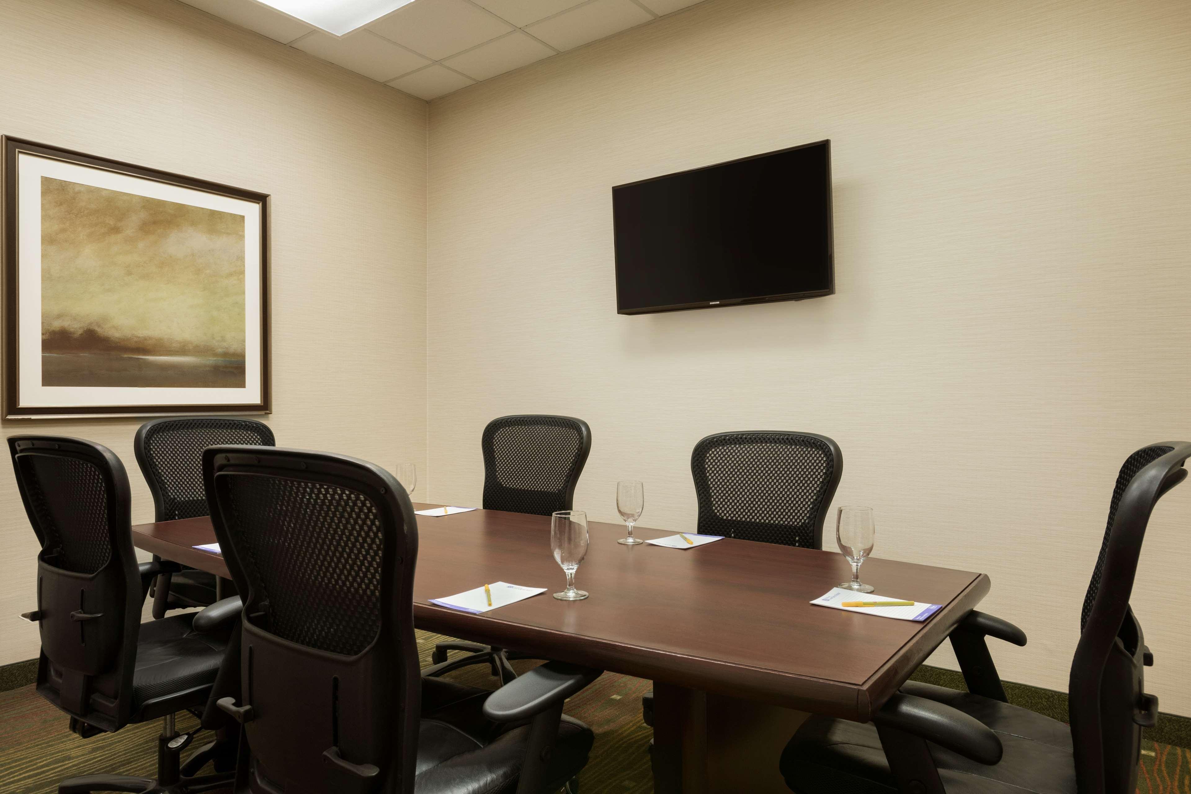 Hilton Garden Inn Toronto/Vaughan Extérieur photo