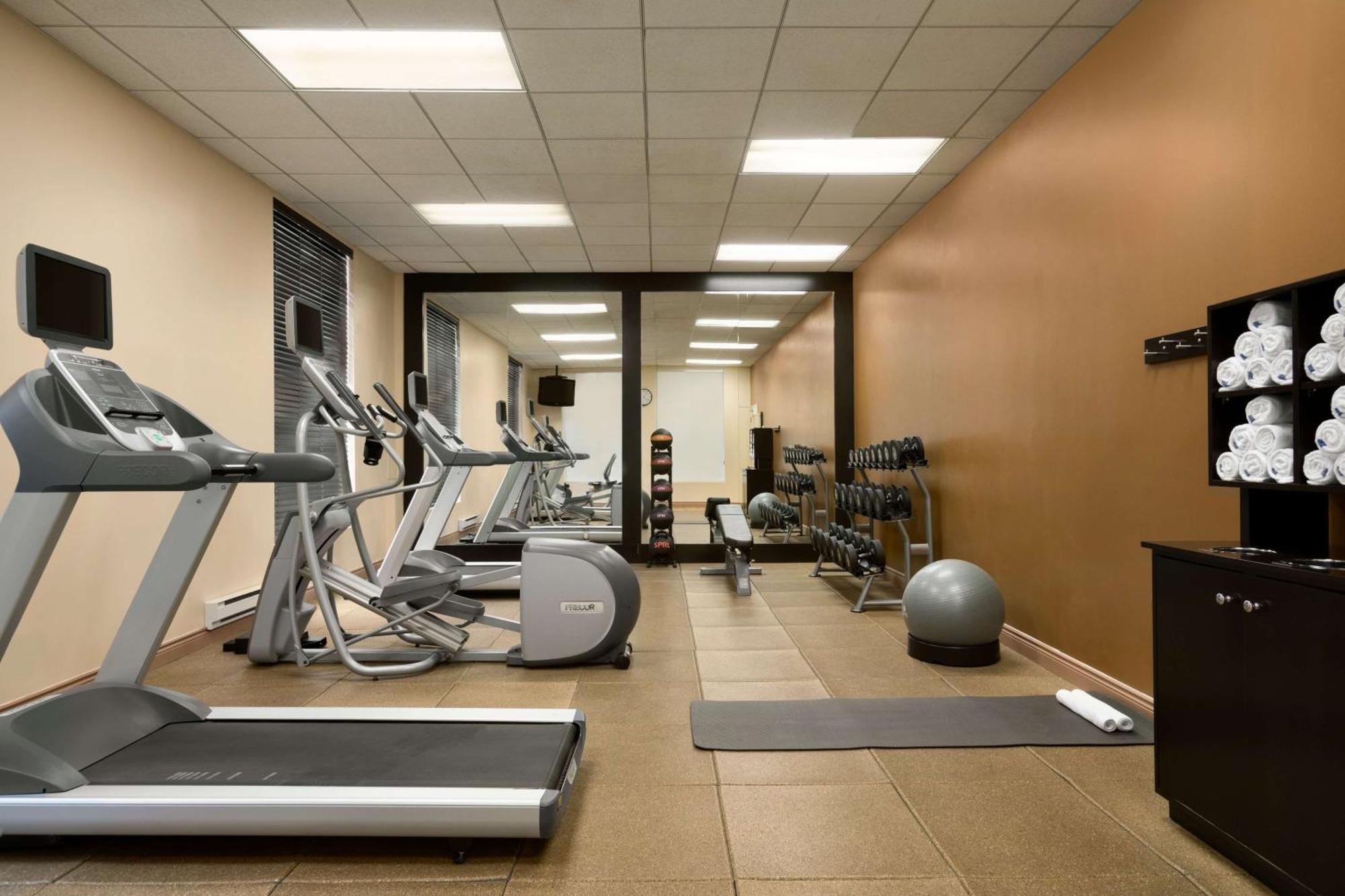 Hilton Garden Inn Toronto/Vaughan Extérieur photo