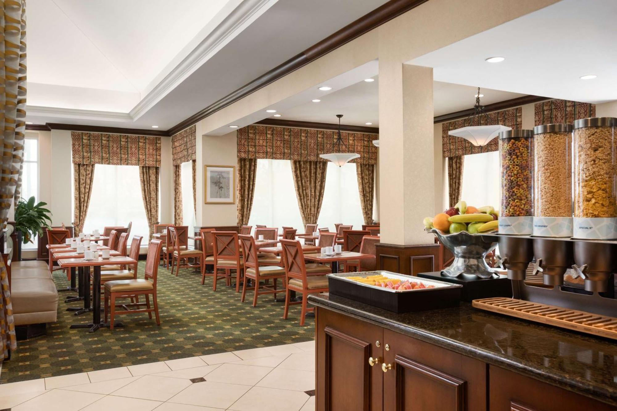 Hilton Garden Inn Toronto/Vaughan Extérieur photo